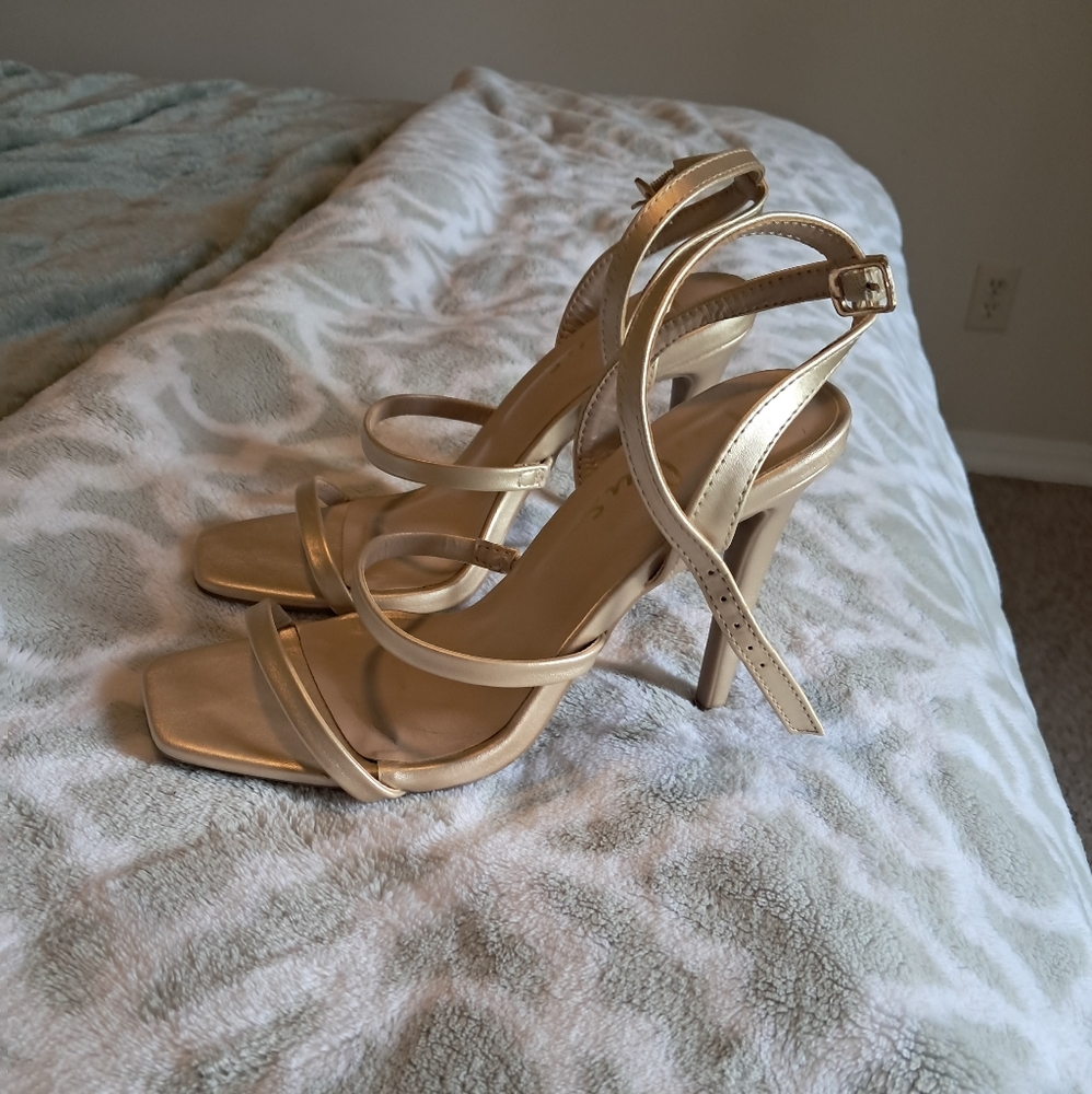 Elegant Gold Strappy Heels